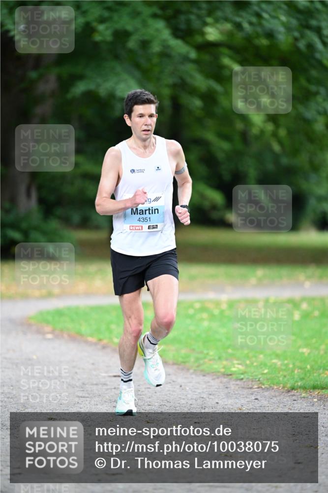 30.08.2026 - Blankeneser Heldenlauf Dr. Thomas Lammeyer http://msf.ph/oto/10038075 30.08.2026 11:00:39 Laufen 4351, 7 meine-sportfotos.de