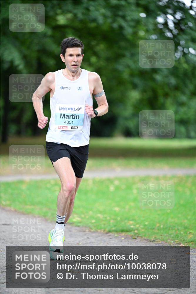 30.08.2026 - Blankeneser Heldenlauf Dr. Thomas Lammeyer http://msf.ph/oto/10038078 30.08.2026 11:00:39 Laufen 4351, 7 meine-sportfotos.de
