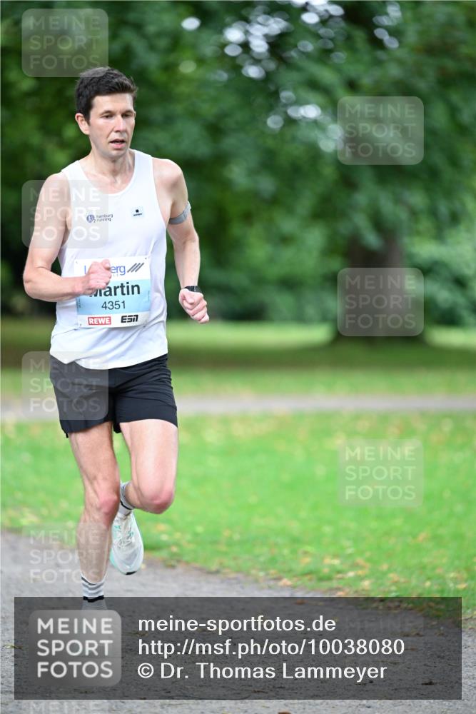 30.08.2026 - Blankeneser Heldenlauf Dr. Thomas Lammeyer http://msf.ph/oto/10038080 30.08.2026 11:00:39 Laufen 4351, 7 meine-sportfotos.de