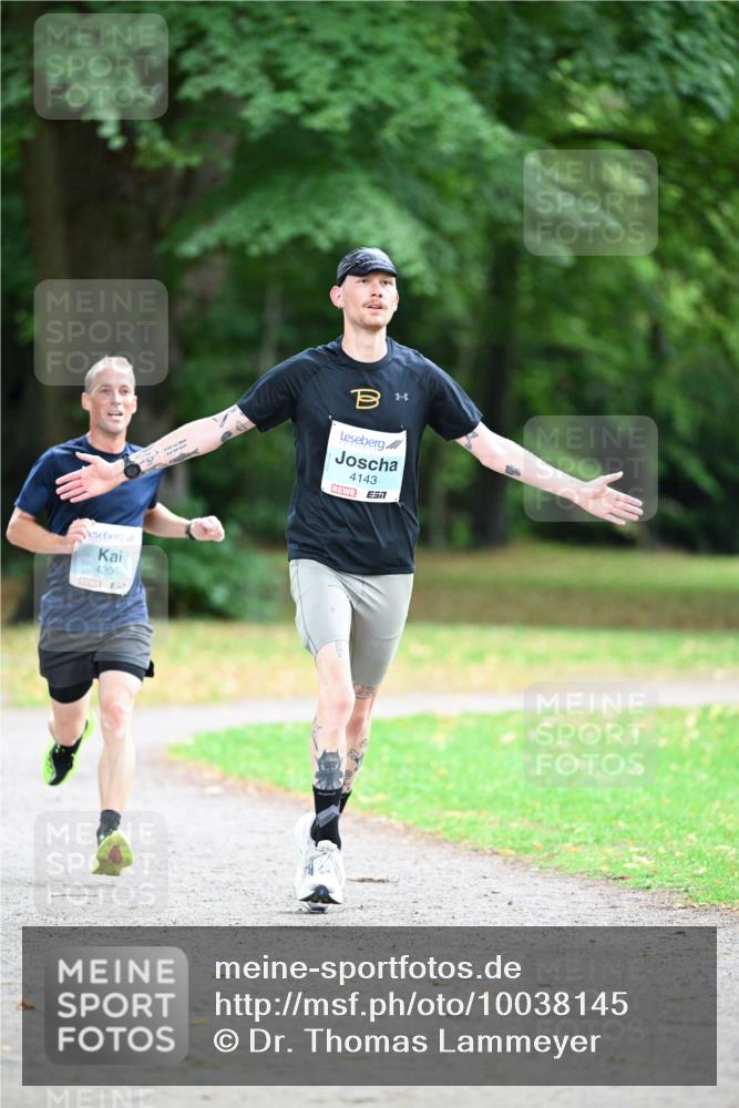 30.08.2026 - Blankeneser Heldenlauf Dr. Thomas Lammeyer http://msf.ph/oto/10038145 30.08.2026 11:04:40 Laufen 4206, 4143, 7 meine-sportfotos.de