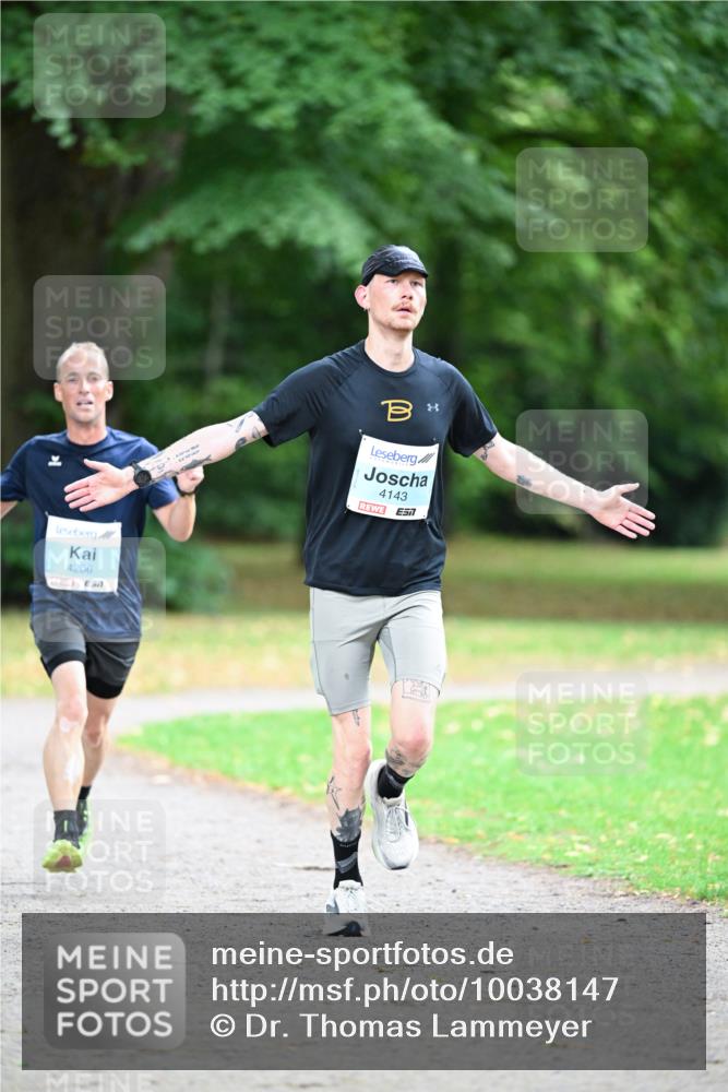 30.08.2026 - Blankeneser Heldenlauf Dr. Thomas Lammeyer http://msf.ph/oto/10038147 30.08.2026 11:04:40 Laufen 4206, 4143, 571 meine-sportfotos.de