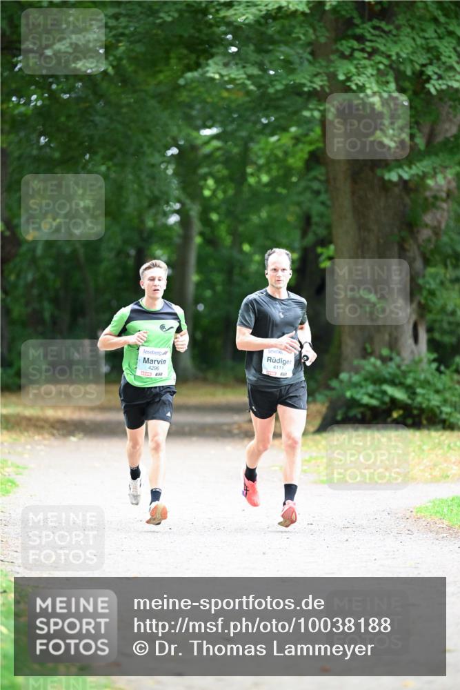 30.08.2026 - Blankeneser Heldenlauf Dr. Thomas Lammeyer http://msf.ph/oto/10038188 30.08.2026 11:05:39 Laufen 4296, 4111 meine-sportfotos.de