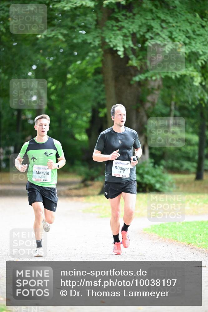 30.08.2026 - Blankeneser Heldenlauf Dr. Thomas Lammeyer http://msf.ph/oto/10038197 30.08.2026 11:05:40 Laufen 4296, 4111 meine-sportfotos.de
