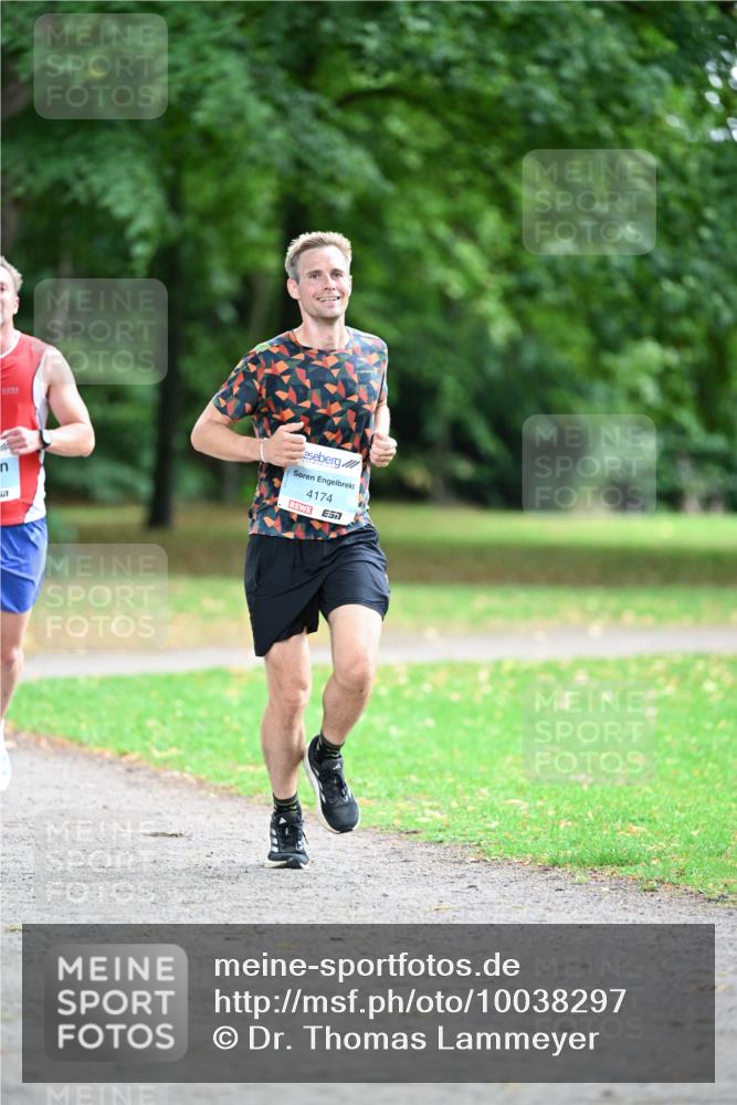 30.08.2026 - Blankeneser Heldenlauf Dr. Thomas Lammeyer http://msf.ph/oto/10038297 30.08.2026 11:07:26 Laufen 4, 4174 meine-sportfotos.de