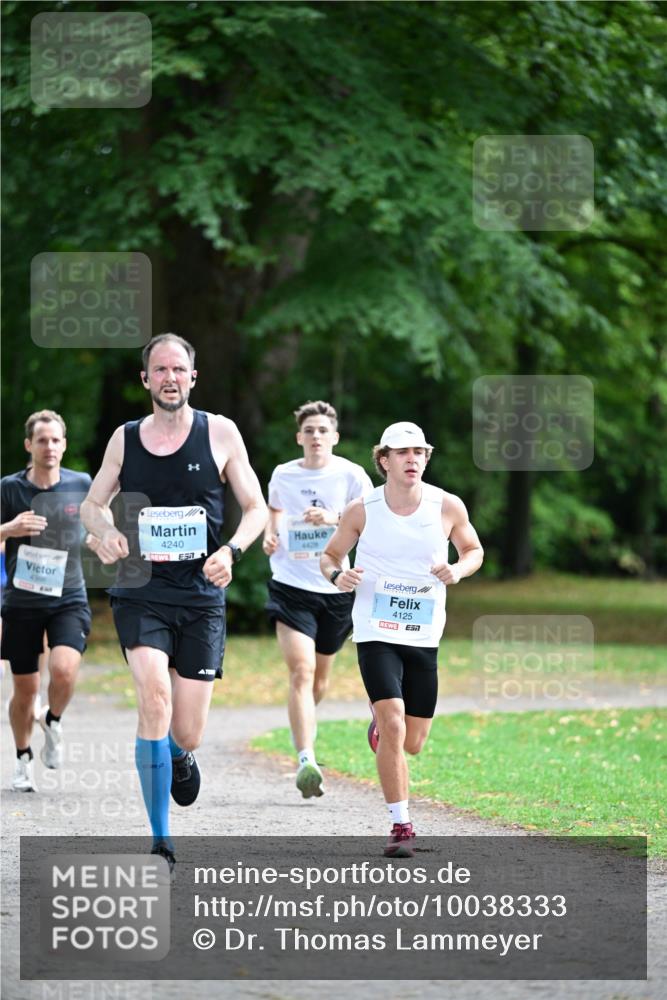 30.08.2026 - Blankeneser Heldenlauf Dr. Thomas Lammeyer http://msf.ph/oto/10038333 30.08.2026 11:08:00 Laufen 4300, 4240, 4428, 4125, 57 meine-sportfotos.de