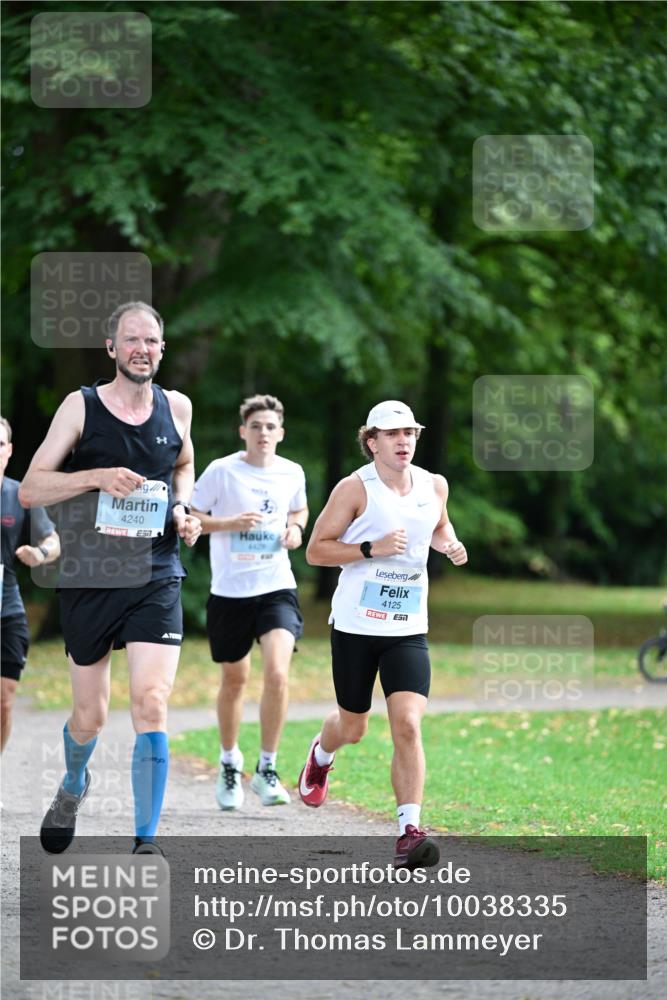 30.08.2026 - Blankeneser Heldenlauf Dr. Thomas Lammeyer http://msf.ph/oto/10038335 30.08.2026 11:08:01 Laufen 4240, 57, 4428, 4125 meine-sportfotos.de