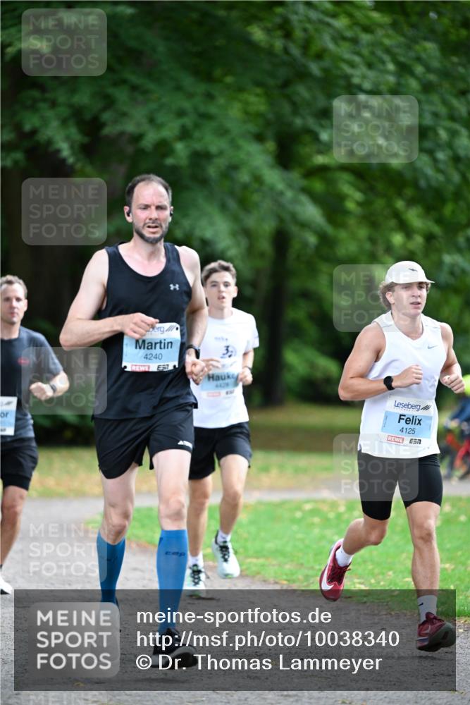 30.08.2026 - Blankeneser Heldenlauf Dr. Thomas Lammeyer http://msf.ph/oto/10038340 30.08.2026 11:08:01 Laufen 4240, 3, 44329, 4125 meine-sportfotos.de