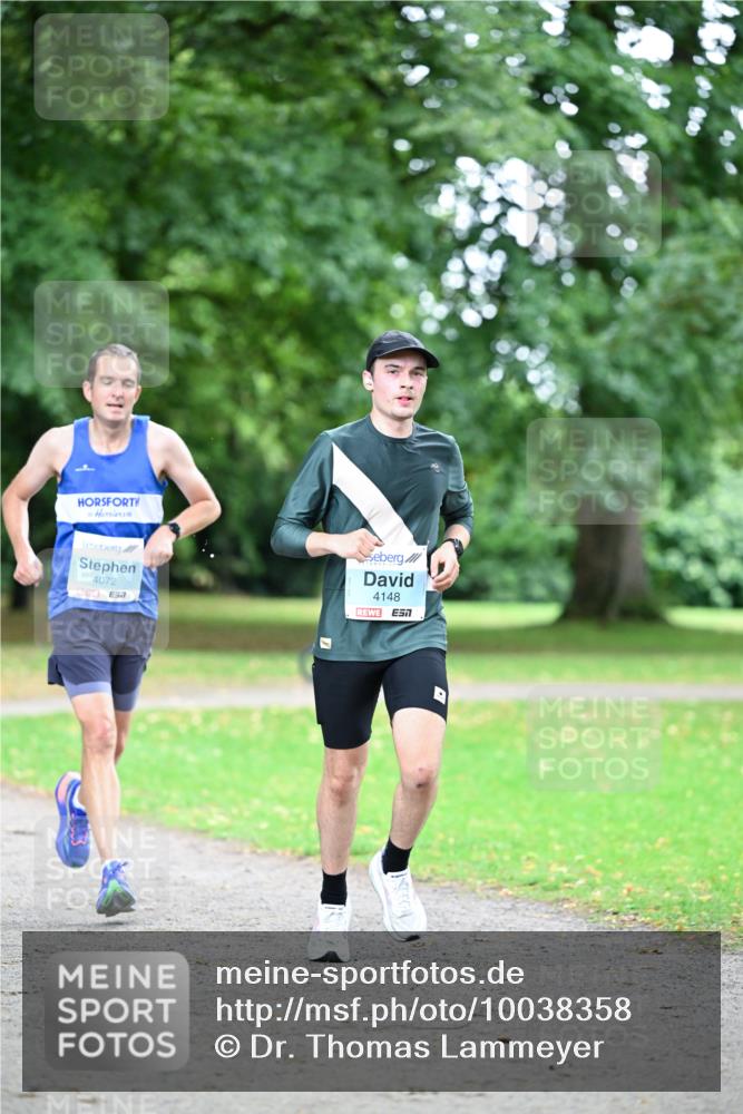 30.08.2026 - Blankeneser Heldenlauf Dr. Thomas Lammeyer http://msf.ph/oto/10038358 30.08.2026 11:08:05 Laufen 4072, 4148, 7 meine-sportfotos.de