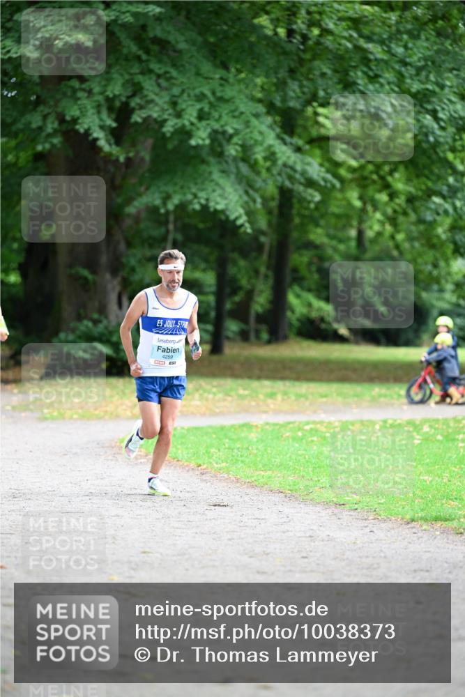 30.08.2026 - Blankeneser Heldenlauf Dr. Thomas Lammeyer http://msf.ph/oto/10038373 30.08.2026 11:08:11 Laufen 4259 meine-sportfotos.de