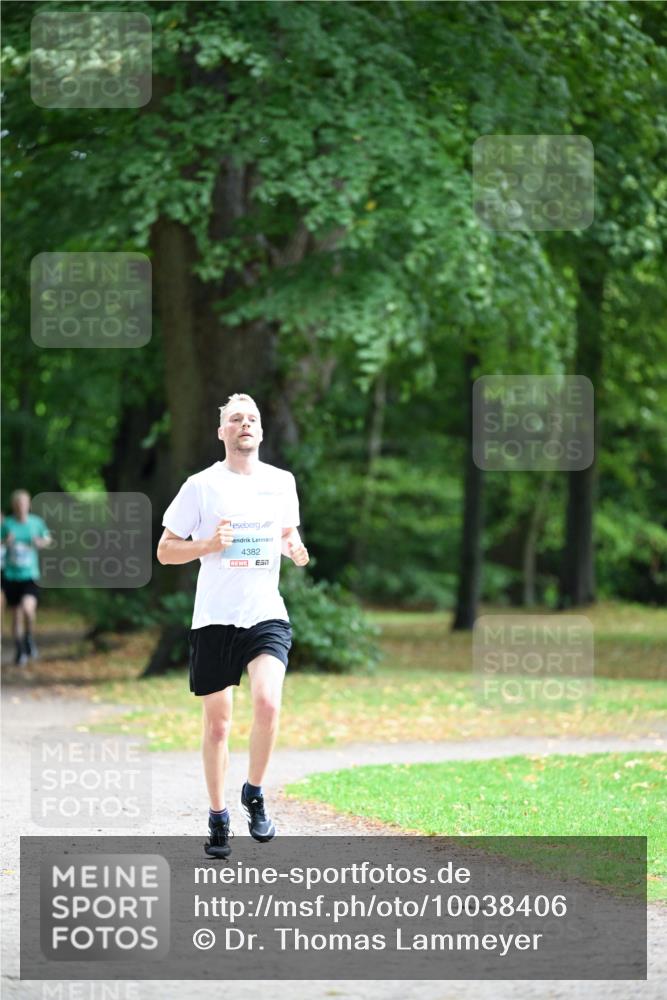 30.08.2026 - Blankeneser Heldenlauf Dr. Thomas Lammeyer http://msf.ph/oto/10038406 30.08.2026 11:08:44 Laufen 4382 meine-sportfotos.de