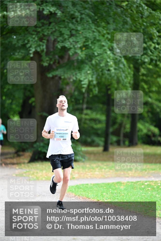30.08.2026 - Blankeneser Heldenlauf Dr. Thomas Lammeyer http://msf.ph/oto/10038408 30.08.2026 11:08:44 Laufen 4382, 57 meine-sportfotos.de