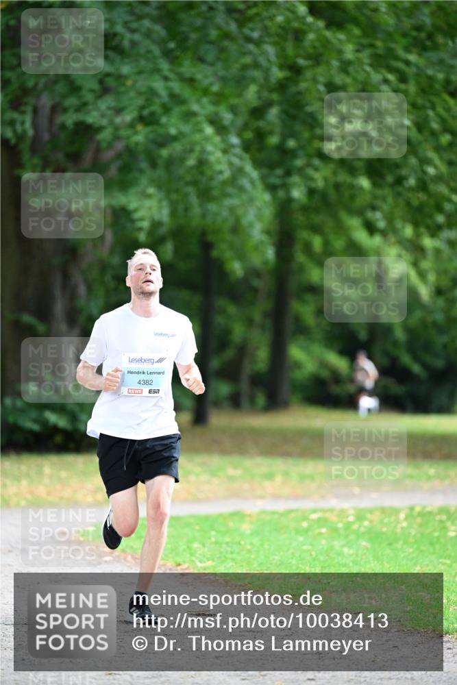 30.08.2026 - Blankeneser Heldenlauf Dr. Thomas Lammeyer http://msf.ph/oto/10038413 30.08.2026 11:08:45 Laufen 4382, 7 meine-sportfotos.de