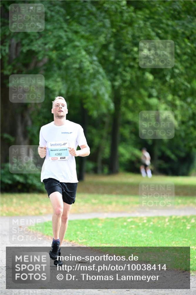 30.08.2026 - Blankeneser Heldenlauf Dr. Thomas Lammeyer http://msf.ph/oto/10038414 30.08.2026 11:08:45 Laufen 4382, 7 meine-sportfotos.de