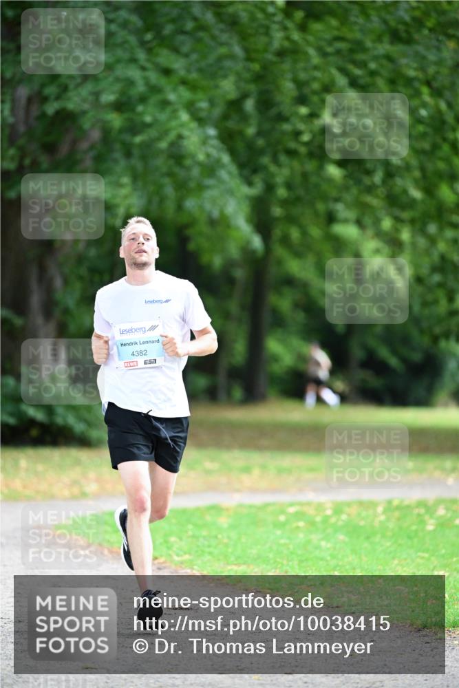 30.08.2026 - Blankeneser Heldenlauf Dr. Thomas Lammeyer http://msf.ph/oto/10038415 30.08.2026 11:08:45 Laufen 4382, 57 meine-sportfotos.de