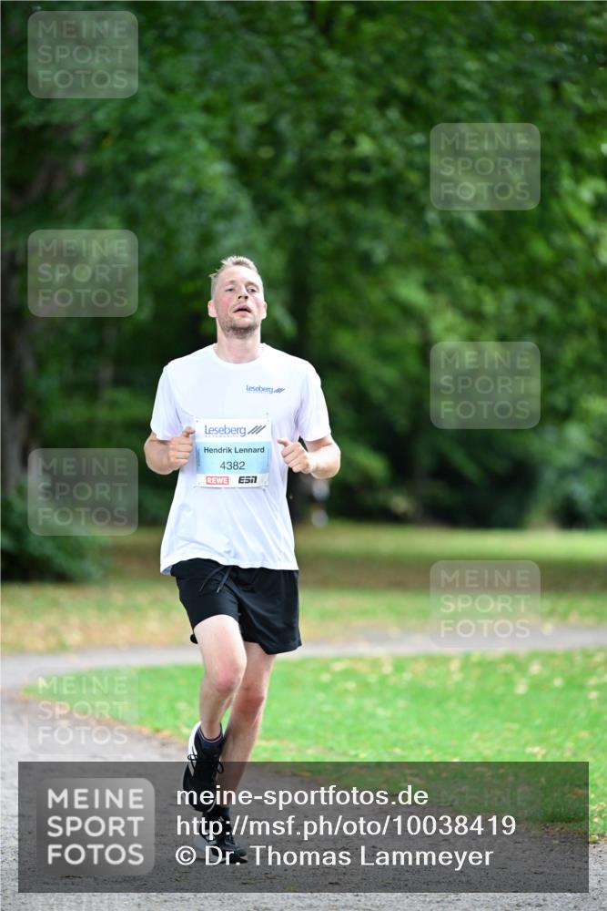 30.08.2026 - Blankeneser Heldenlauf Dr. Thomas Lammeyer http://msf.ph/oto/10038419 30.08.2026 11:08:46 Laufen 4382 meine-sportfotos.de