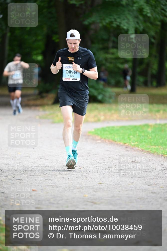 30.08.2026 - Blankeneser Heldenlauf Dr. Thomas Lammeyer http://msf.ph/oto/10038459 30.08.2026 11:09:02 Laufen 4309, 57 meine-sportfotos.de