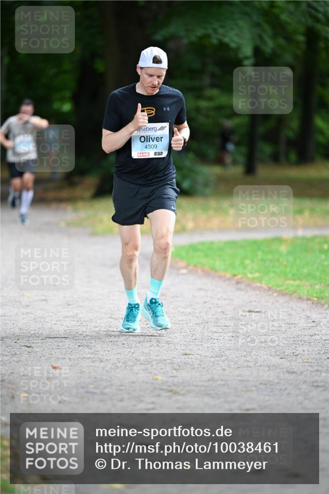 30.08.2026 - Blankeneser Heldenlauf Dr. Thomas Lammeyer http://msf.ph/oto/10038461 30.08.2026 11:09:02 Laufen 4309, 7 meine-sportfotos.de