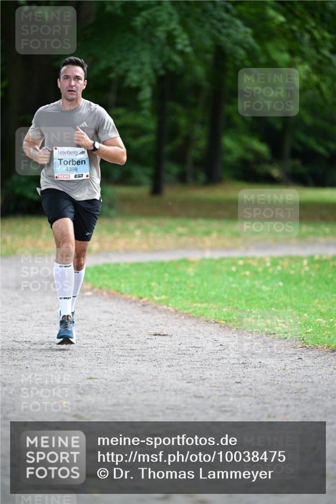30.08.2026 - Blankeneser Heldenlauf Dr. Thomas Lammeyer http://msf.ph/oto/10038475 30.08.2026 11:09:08 Laufen 4398, 571 meine-sportfotos.de