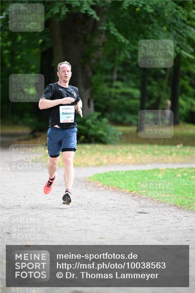 30.08.2026 - Blankeneser Heldenlauf Dr. Thomas Lammeyer http://msf.ph/oto/10038563 30.08.2026 11:09:54 Laufen 4341 meine-sportfotos.de