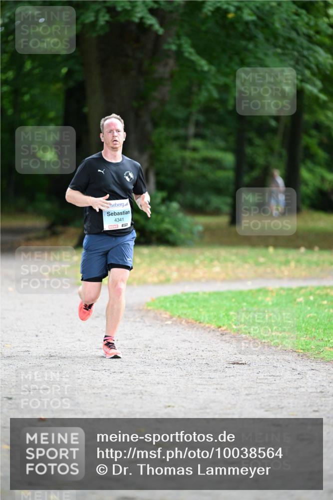 30.08.2026 - Blankeneser Heldenlauf Dr. Thomas Lammeyer http://msf.ph/oto/10038564 30.08.2026 11:09:54 Laufen 4341 meine-sportfotos.de