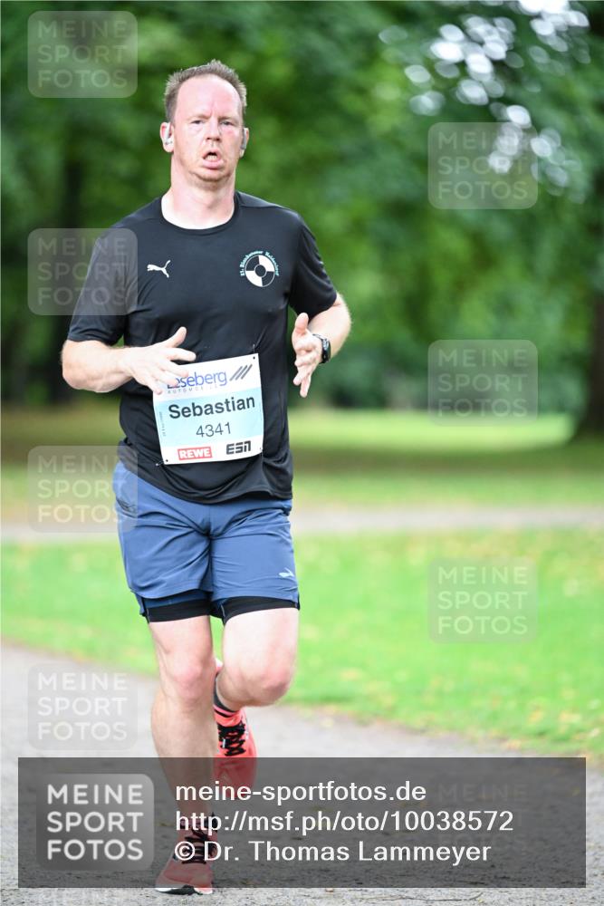 30.08.2026 - Blankeneser Heldenlauf Dr. Thomas Lammeyer http://msf.ph/oto/10038572 30.08.2026 11:09:56 Laufen 4341 meine-sportfotos.de