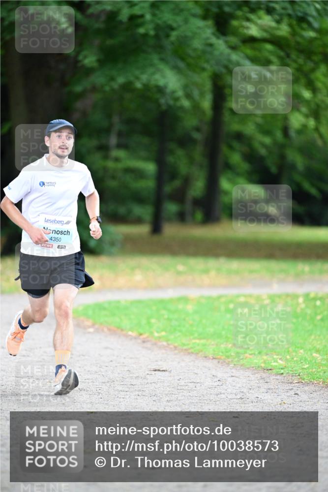 30.08.2026 - Blankeneser Heldenlauf Dr. Thomas Lammeyer http://msf.ph/oto/10038573 30.08.2026 11:10:01 Laufen 2, 4350 meine-sportfotos.de
