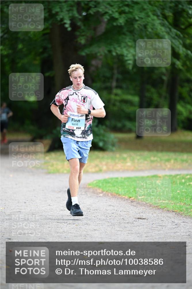 30.08.2026 - Blankeneser Heldenlauf Dr. Thomas Lammeyer http://msf.ph/oto/10038586 30.08.2026 11:10:15 Laufen 4416, 7 meine-sportfotos.de