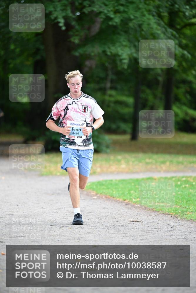 30.08.2026 - Blankeneser Heldenlauf Dr. Thomas Lammeyer http://msf.ph/oto/10038587 30.08.2026 11:10:15 Laufen 4416, 7 meine-sportfotos.de