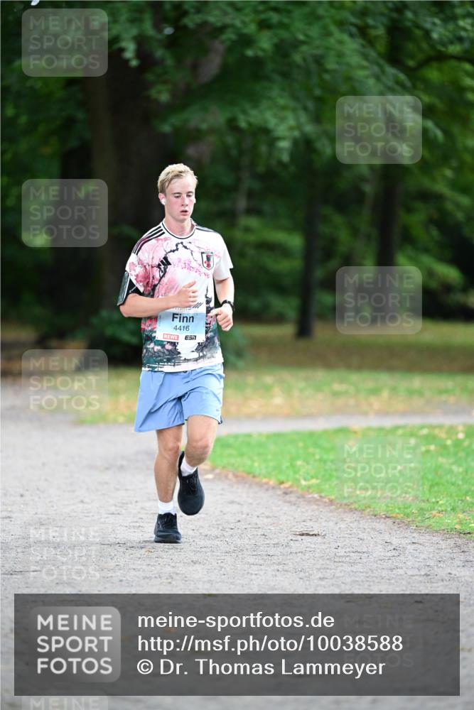 30.08.2026 - Blankeneser Heldenlauf Dr. Thomas Lammeyer http://msf.ph/oto/10038588 30.08.2026 11:10:16 Laufen 4416 meine-sportfotos.de