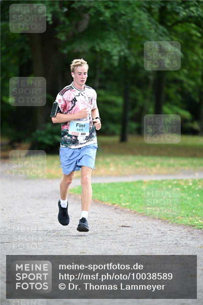 30.08.2026 - Blankeneser Heldenlauf Dr. Thomas Lammeyer http://msf.ph/oto/10038589 30.08.2026 11:10:16 Laufen 4416 meine-sportfotos.de