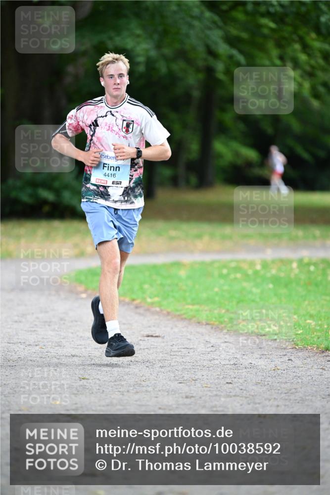 30.08.2026 - Blankeneser Heldenlauf Dr. Thomas Lammeyer http://msf.ph/oto/10038592 30.08.2026 11:10:16 Laufen 4416 meine-sportfotos.de