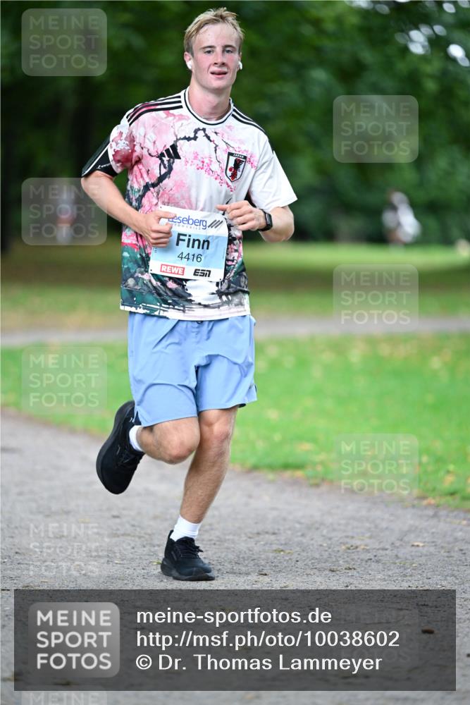 30.08.2026 - Blankeneser Heldenlauf Dr. Thomas Lammeyer http://msf.ph/oto/10038602 30.08.2026 11:10:17 Laufen 4416 meine-sportfotos.de