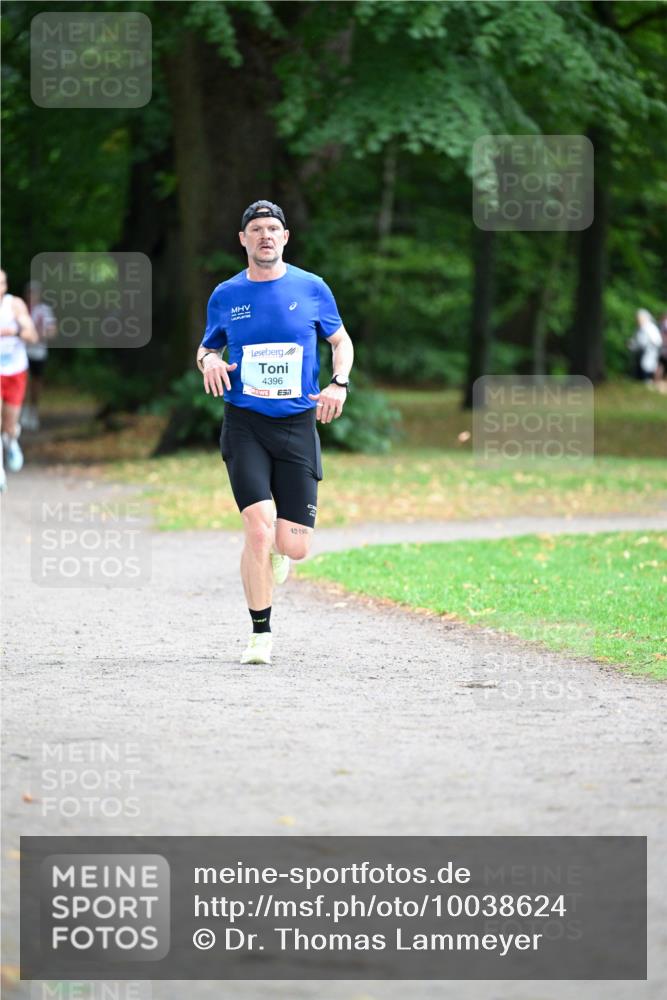 30.08.2026 - Blankeneser Heldenlauf Dr. Thomas Lammeyer http://msf.ph/oto/10038624 30.08.2026 11:10:33 Laufen 4396, 42, 195 meine-sportfotos.de