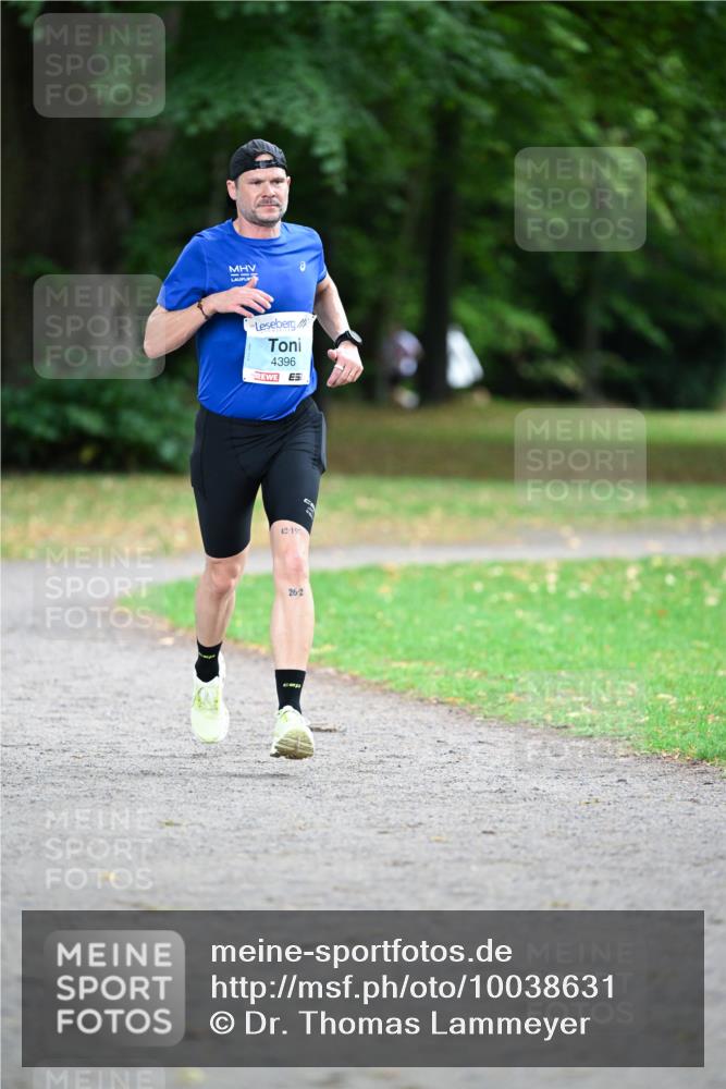 30.08.2026 - Blankeneser Heldenlauf Dr. Thomas Lammeyer http://msf.ph/oto/10038631 30.08.2026 11:10:34 Laufen 4396, 42, 195, 26, 2 meine-sportfotos.de