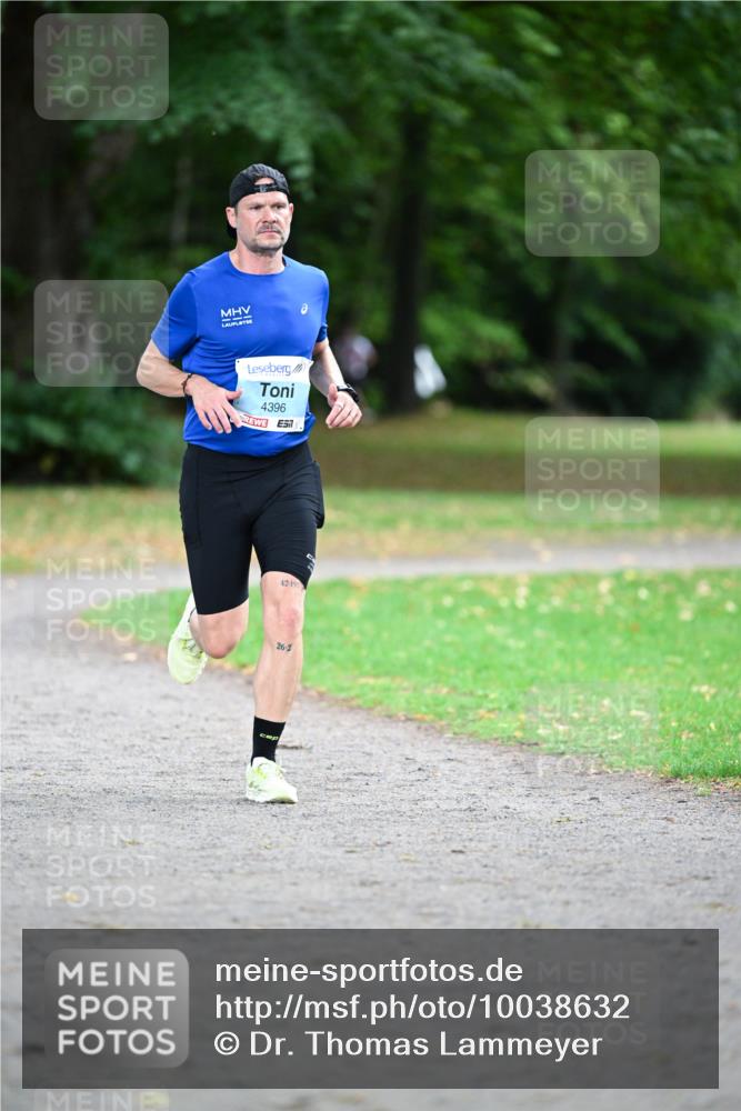 30.08.2026 - Blankeneser Heldenlauf Dr. Thomas Lammeyer http://msf.ph/oto/10038632 30.08.2026 11:10:34 Laufen 4396, 42, 1, 26, 2 meine-sportfotos.de