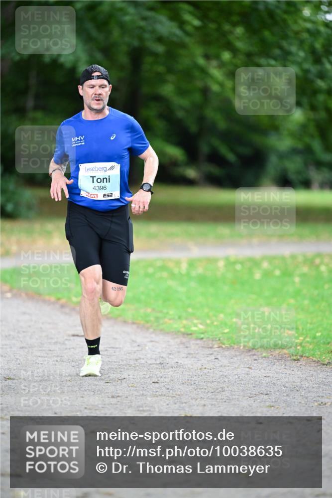 30.08.2026 - Blankeneser Heldenlauf Dr. Thomas Lammeyer http://msf.ph/oto/10038635 30.08.2026 11:10:34 Laufen 4396, 42, 195 meine-sportfotos.de