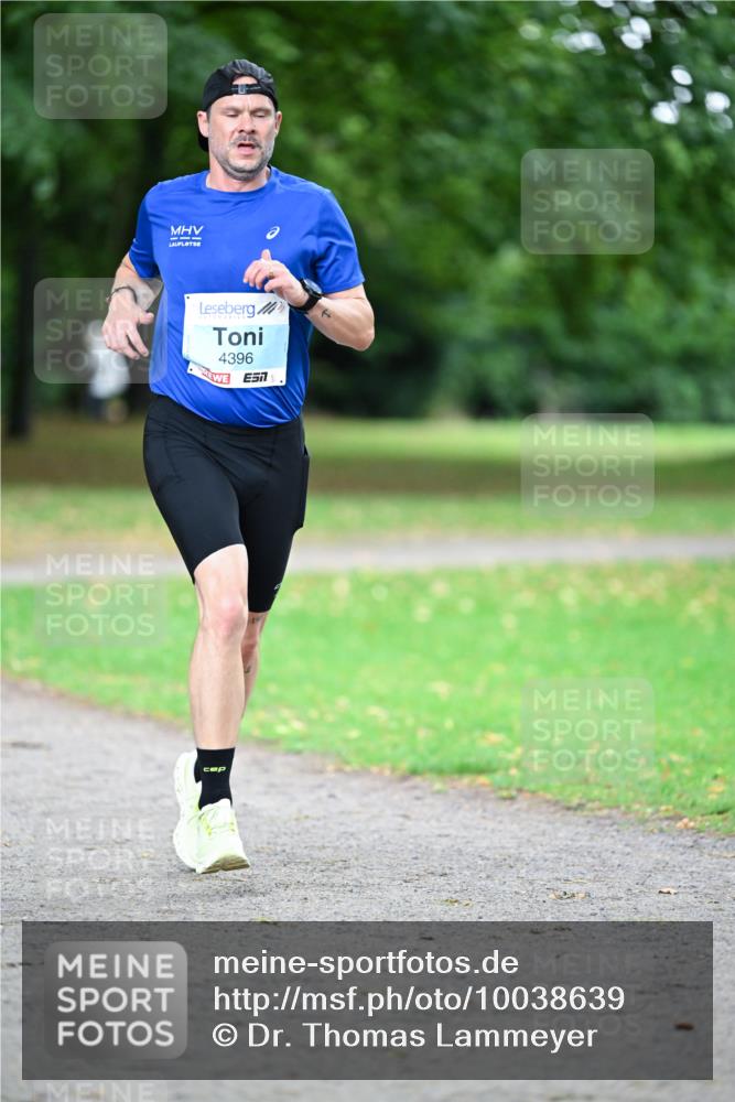 30.08.2026 - Blankeneser Heldenlauf Dr. Thomas Lammeyer http://msf.ph/oto/10038639 30.08.2026 11:10:35 Laufen 4396, 7 meine-sportfotos.de