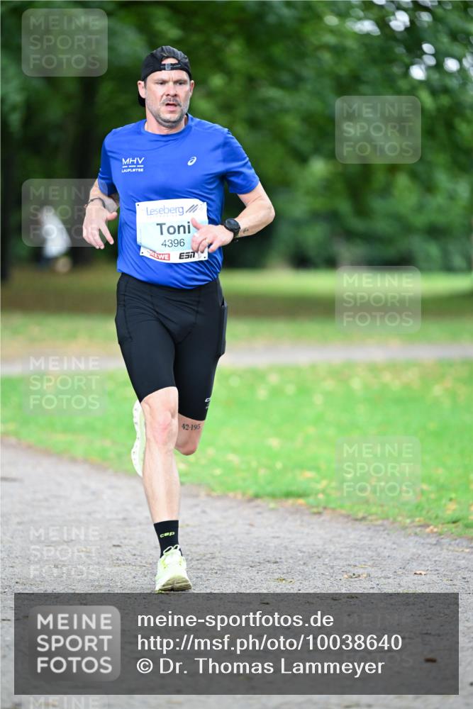 30.08.2026 - Blankeneser Heldenlauf Dr. Thomas Lammeyer http://msf.ph/oto/10038640 30.08.2026 11:10:35 Laufen 4396, 42, 195 meine-sportfotos.de