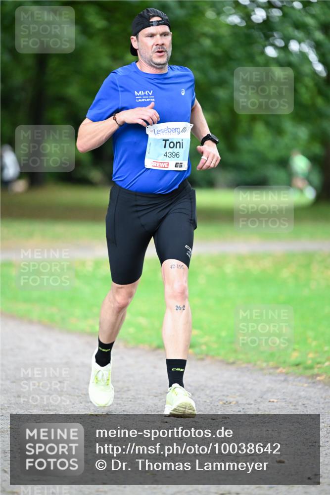 30.08.2026 - Blankeneser Heldenlauf Dr. Thomas Lammeyer http://msf.ph/oto/10038642 30.08.2026 11:10:35 Laufen 4396, 42, 195, 26, 2 meine-sportfotos.de