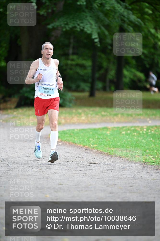 30.08.2026 - Blankeneser Heldenlauf Dr. Thomas Lammeyer http://msf.ph/oto/10038646 30.08.2026 11:10:39 Laufen 4352, 7 meine-sportfotos.de