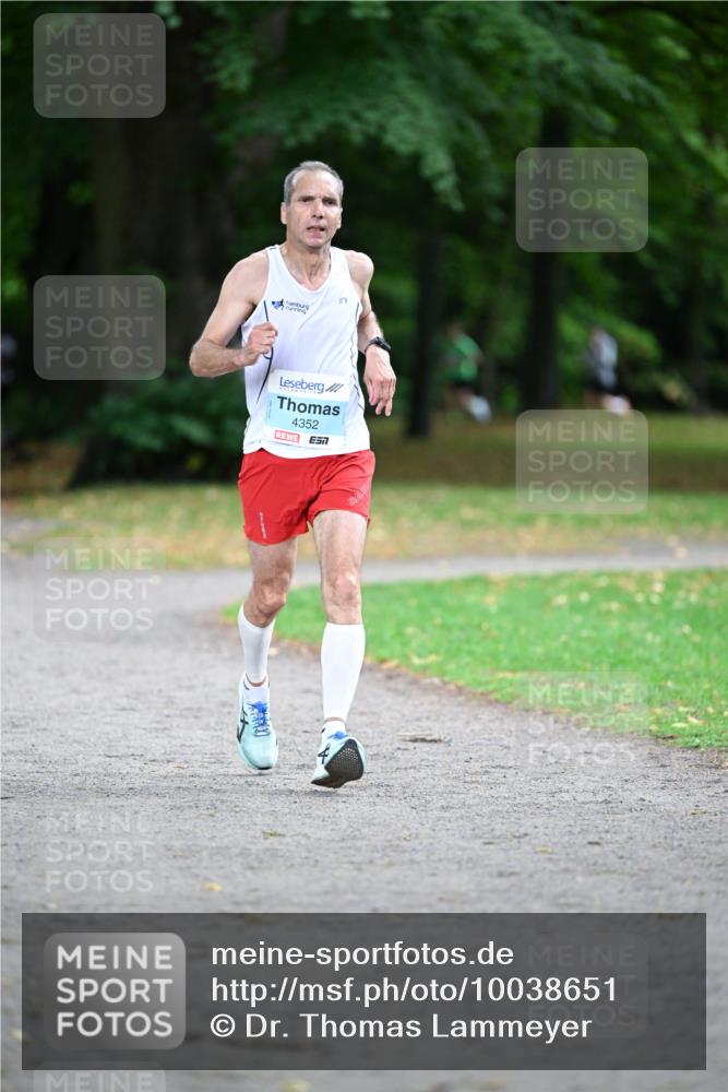 30.08.2026 - Blankeneser Heldenlauf Dr. Thomas Lammeyer http://msf.ph/oto/10038651 30.08.2026 11:10:40 Laufen 4352 meine-sportfotos.de