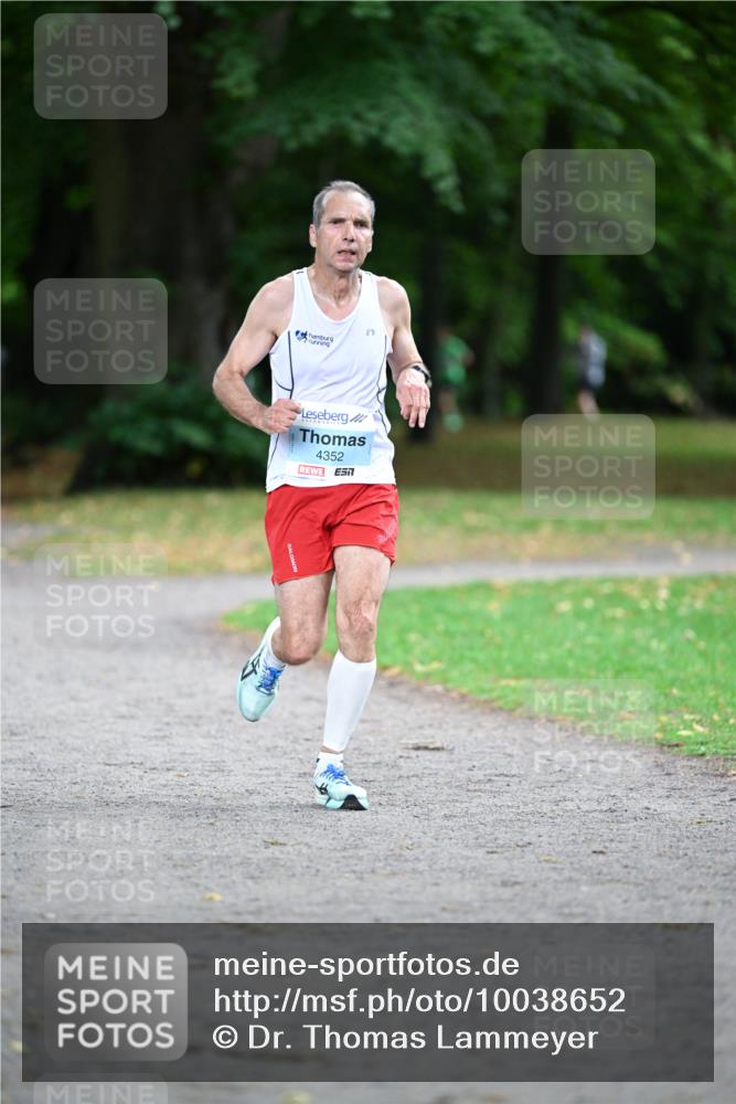 30.08.2026 - Blankeneser Heldenlauf Dr. Thomas Lammeyer http://msf.ph/oto/10038652 30.08.2026 11:10:40 Laufen 4352 meine-sportfotos.de