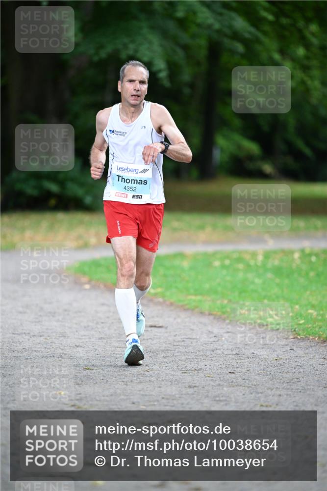 30.08.2026 - Blankeneser Heldenlauf Dr. Thomas Lammeyer http://msf.ph/oto/10038654 30.08.2026 11:10:40 Laufen 4352, 7 meine-sportfotos.de