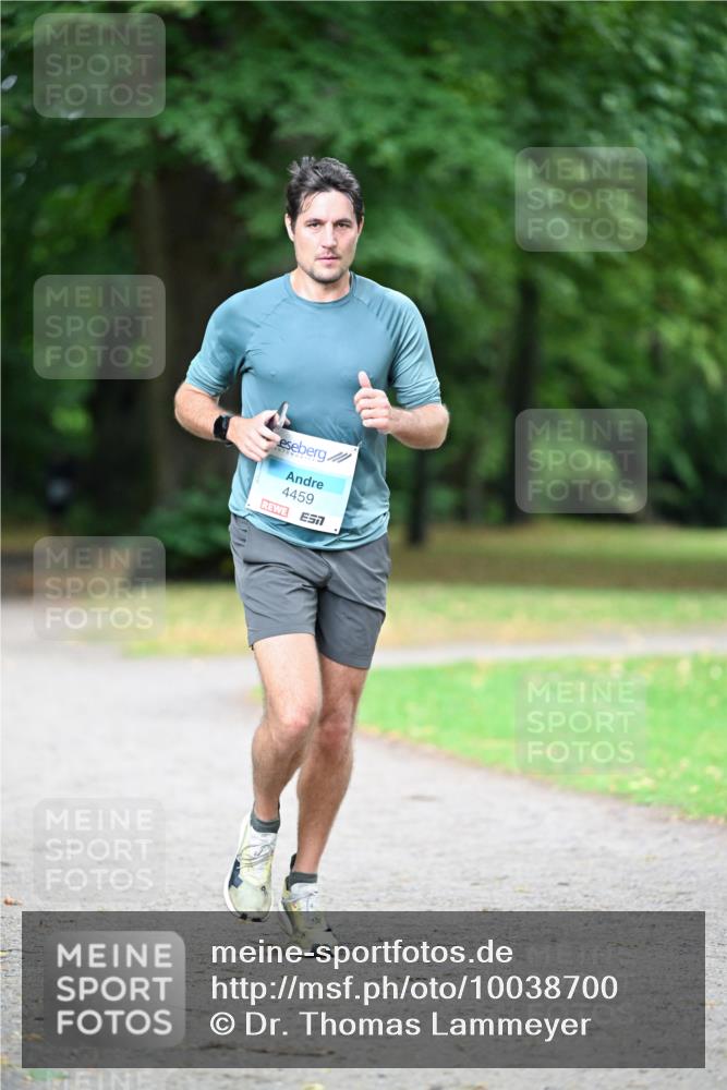 30.08.2026 - Blankeneser Heldenlauf Dr. Thomas Lammeyer http://msf.ph/oto/10038700 30.08.2026 11:10:50 Laufen 4459 meine-sportfotos.de