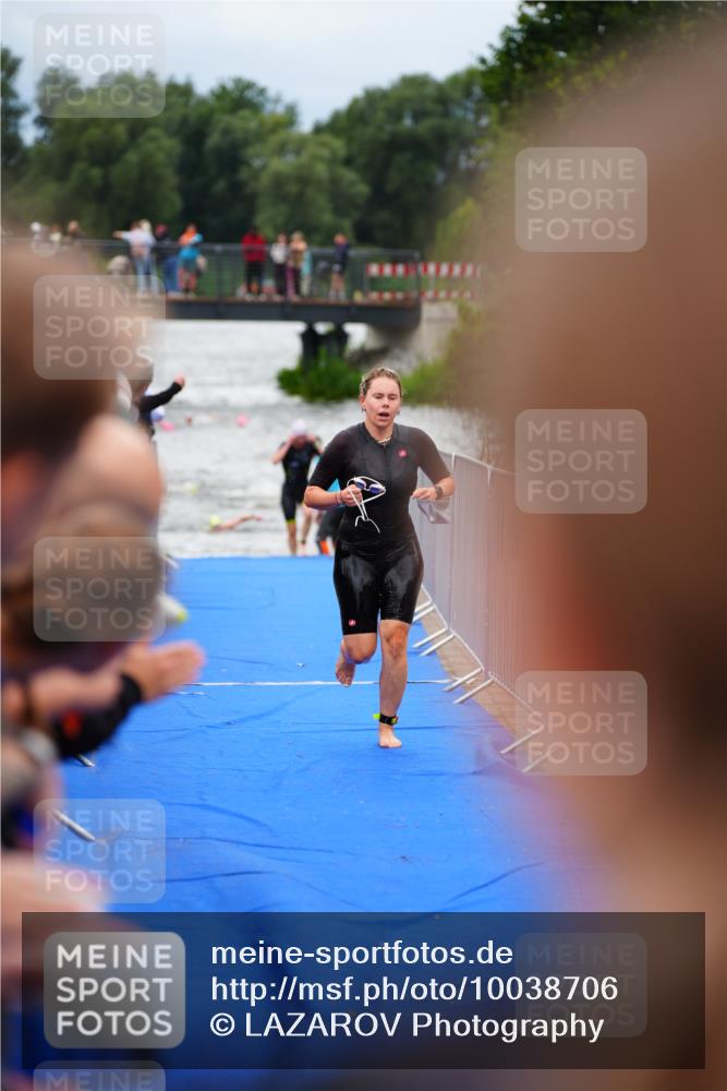 30.08.2026 - Elbe Triathlon Hamburg LAZAROV Photography http://msf.ph/oto/10038706 30.08.2026 14:03:33 Schwimmen 147, 154, 163 meine-sportfotos.de
