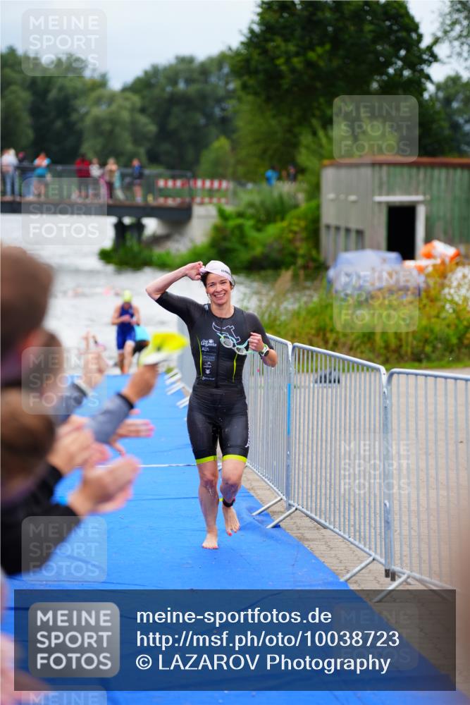 30.08.2026 - Elbe Triathlon Hamburg LAZAROV Photography http://msf.ph/oto/10038723 30.08.2026 14:03:40 Schwimmen 129, 147, 163 meine-sportfotos.de