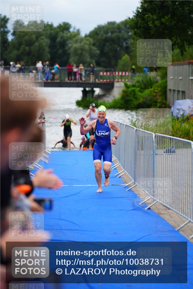 30.08.2026 - Elbe Triathlon Hamburg LAZAROV Photography http://msf.ph/oto/10038731 30.08.2026 14:03:48 Schwimmen 129, 131, 147 meine-sportfotos.de