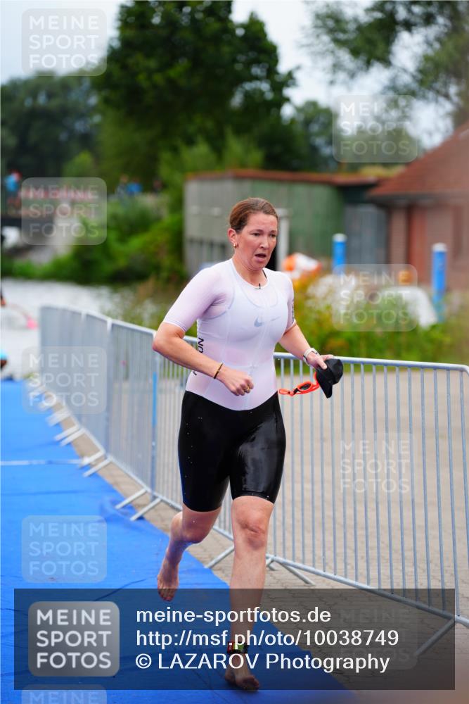 30.08.2026 - Elbe Triathlon Hamburg LAZAROV Photography http://msf.ph/oto/10038749 30.08.2026 14:03:55 Schwimmen 129, 131, 140, 148, 150, 164 meine-sportfotos.de
