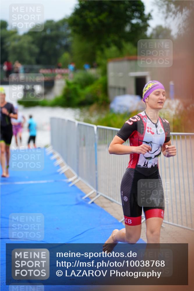 30.08.2026 - Elbe Triathlon Hamburg LAZAROV Photography http://msf.ph/oto/10038768 30.08.2026 14:03:59 Schwimmen 131, 140, 148, 150, 164 meine-sportfotos.de