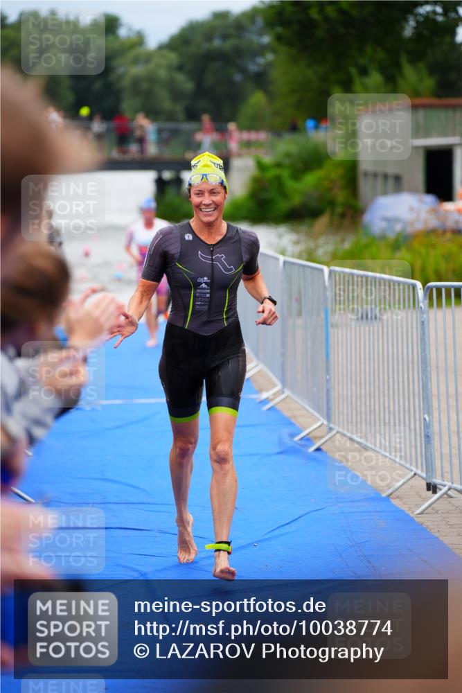 30.08.2026 - Elbe Triathlon Hamburg LAZAROV Photography http://msf.ph/oto/10038774 30.08.2026 14:04:02 Schwimmen 131, 140, 148, 150, 164, 171 meine-sportfotos.de